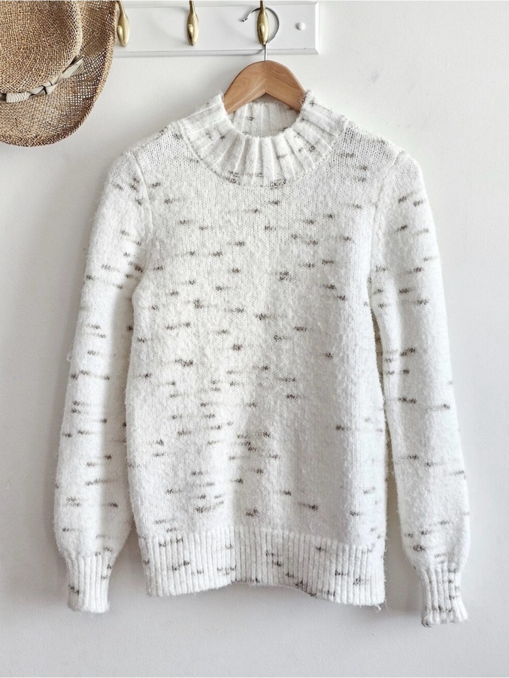 LOFT Fuzzy Mock Neck Sweater Medium White Ivory Speckled Soft Knit Cozy Pullover